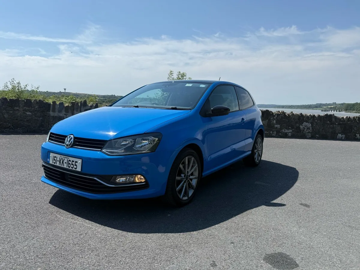 2015 Volkswagen Polo - Image 1