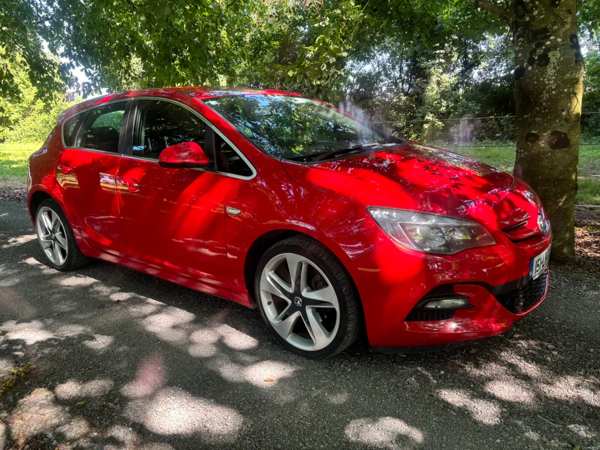 Opel Astra Limited Edition CDTI ECO S/S - Image 1