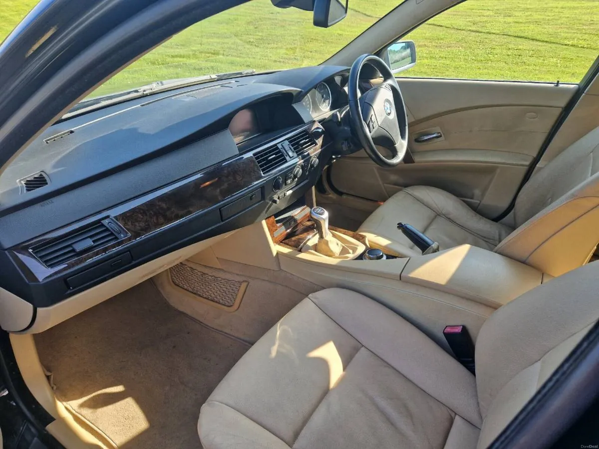 BMW 5 Series 520d - Image 2