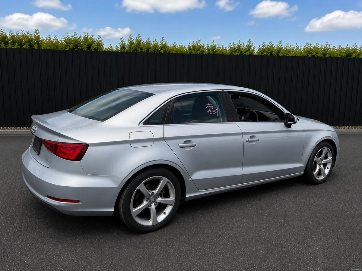 Audi A3 SALOON 1.4TFSI STRONIC - Image 2