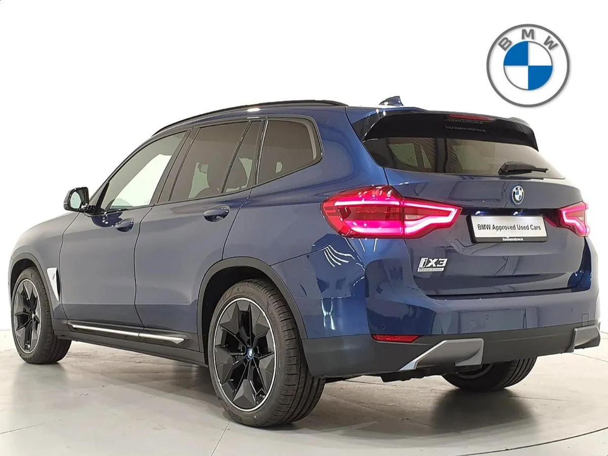 BMW iX3 Premier Edition - Image 3
