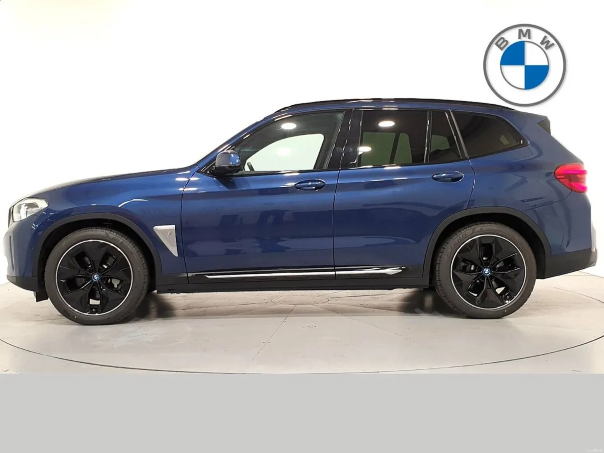 BMW iX3 Premier Edition - Image 4