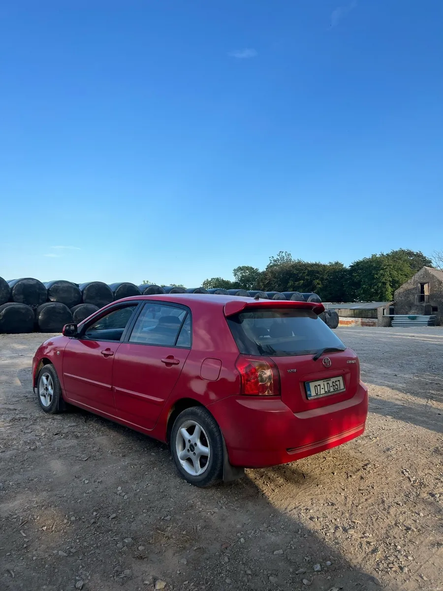 Toyota Corolla - Image 4