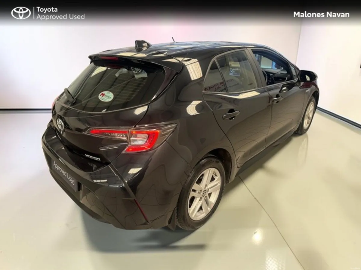 Toyota Corolla COROLLA HYBRID LUNA H/B - Image 2