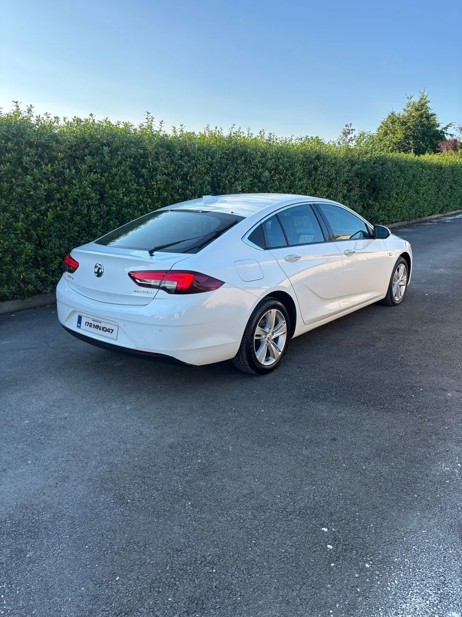 2017 Vauxhall insignia - Image 2