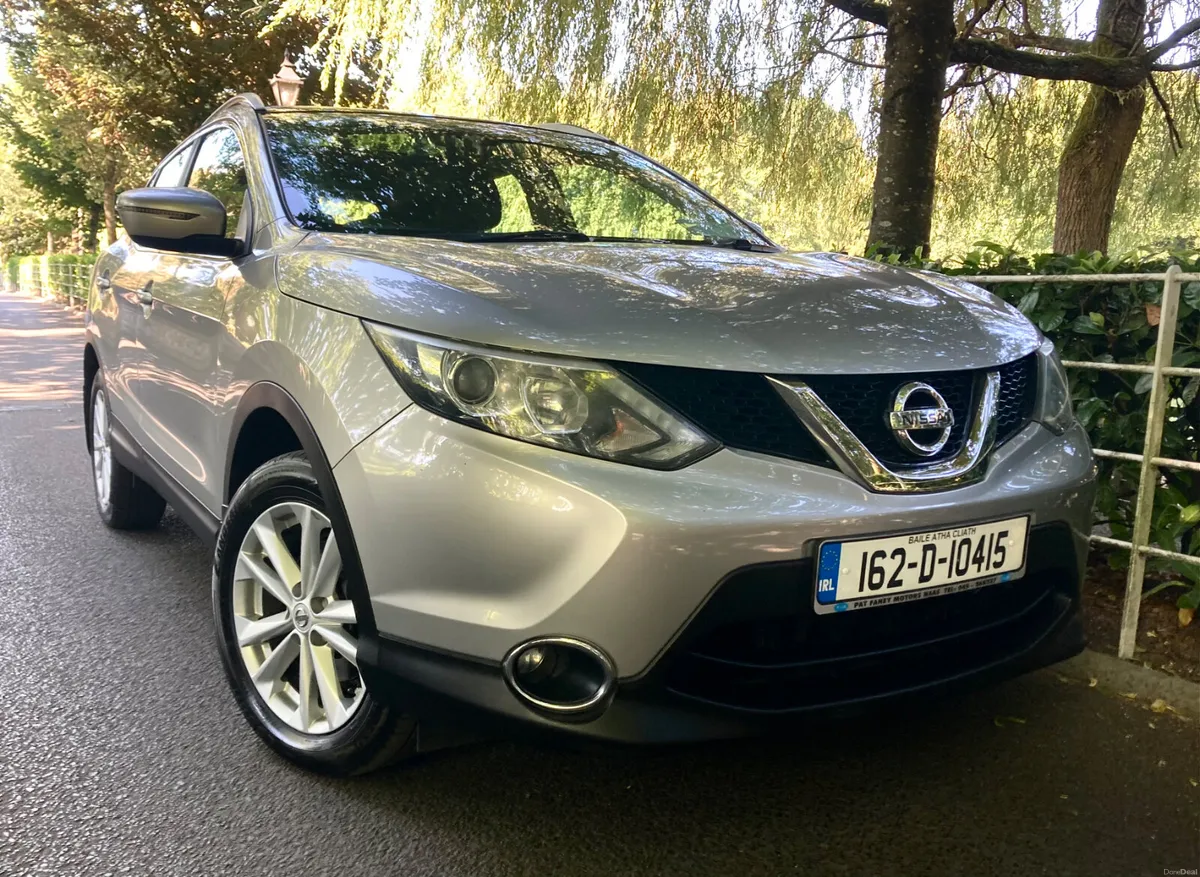 Nissan Qashqai Deluxe Edition Pristine Condition - Image 2