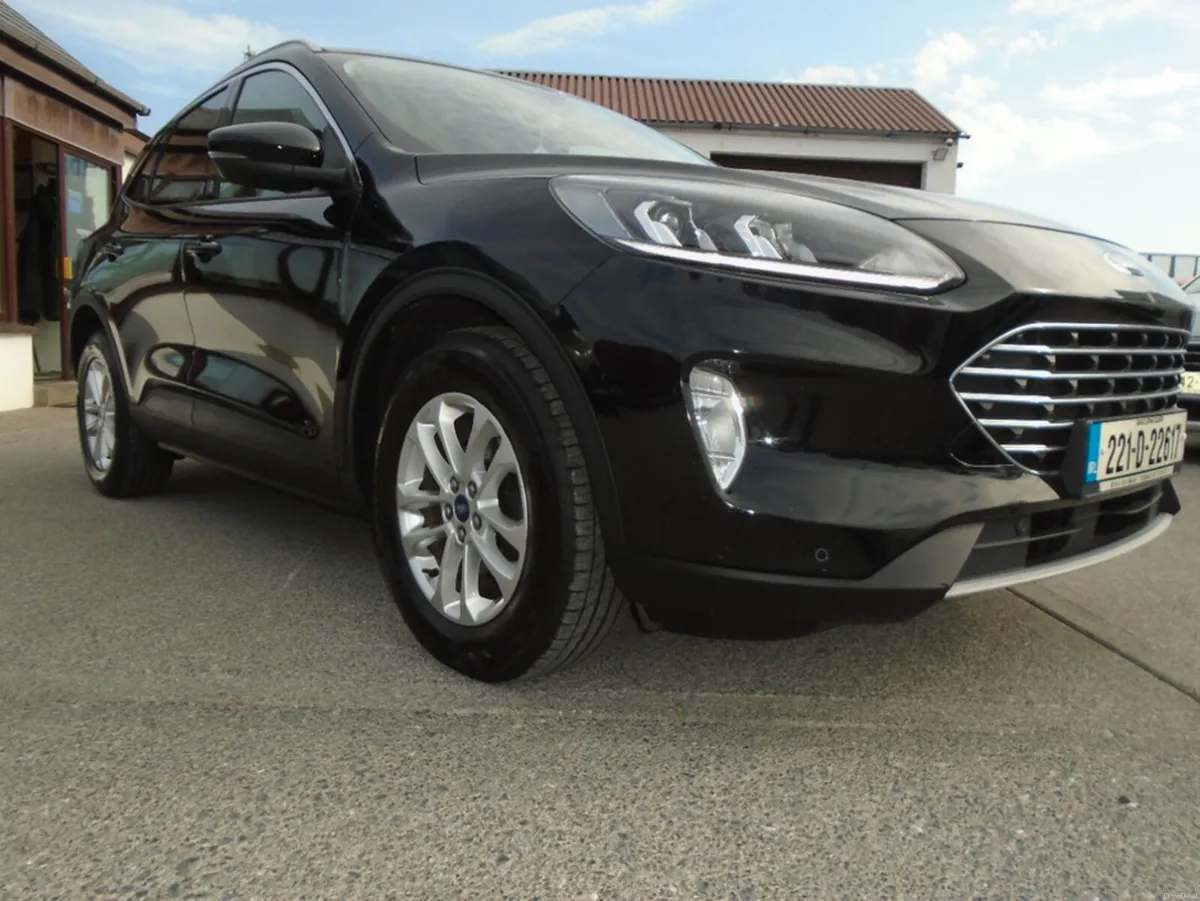Ford Kuga TITANIUM 5DR 1.5 TD 120 S6.2 M6 F - Image 4