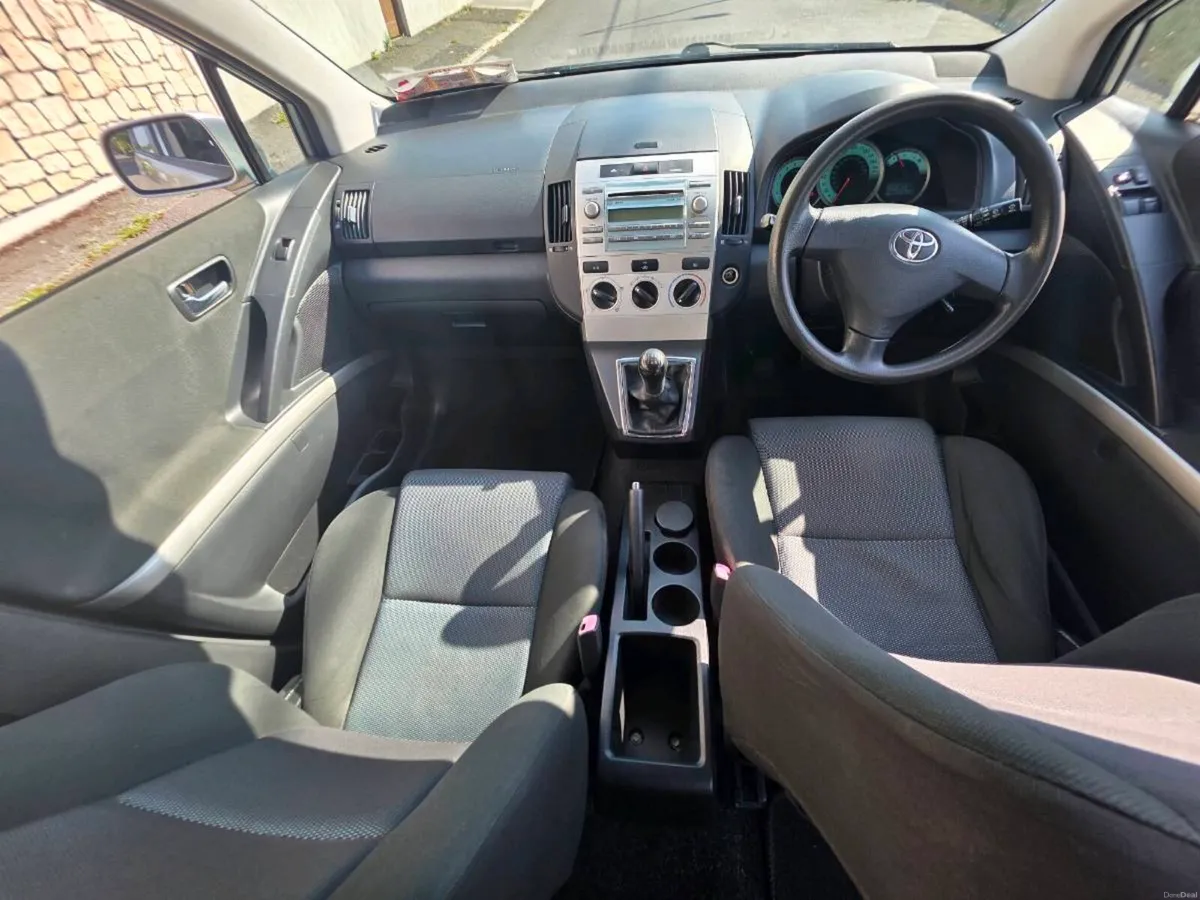 Toyota Corolla Verso NCT March 27 - Image 6