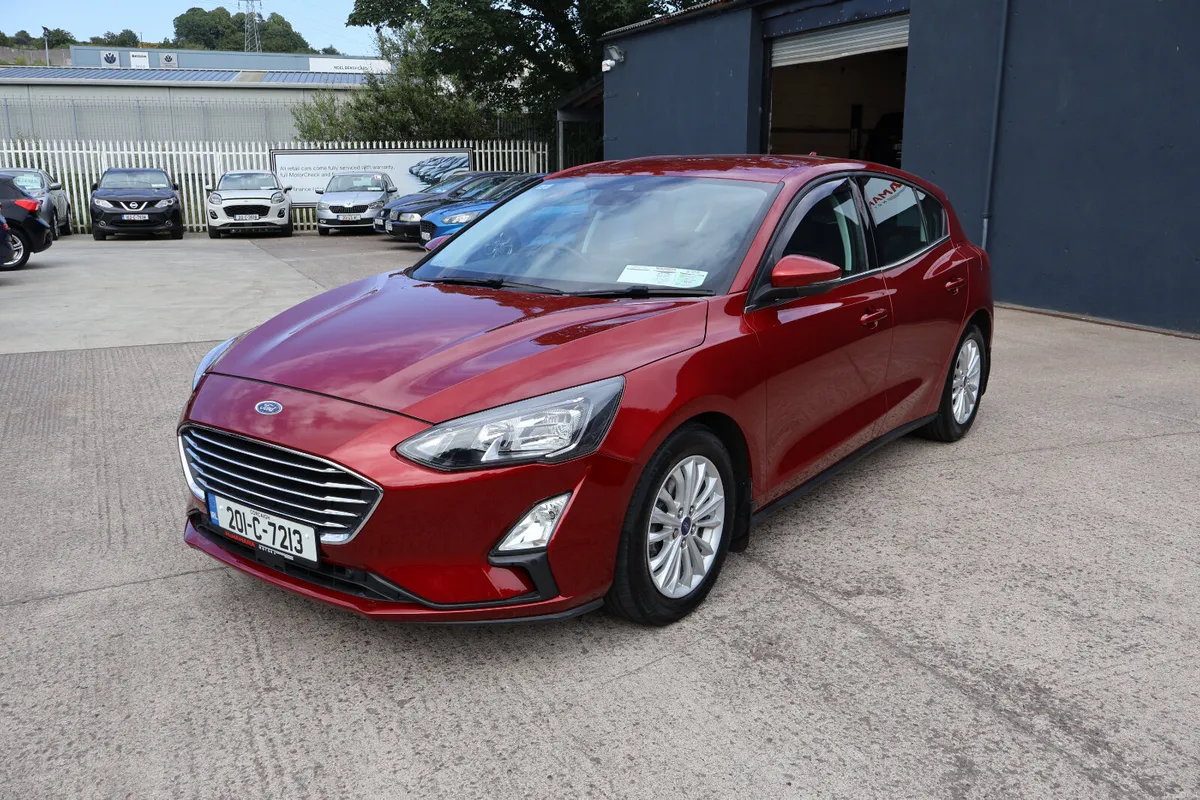 Ford Focus Titanium 1 Owner Huge Spec Exceptional! - Image 5