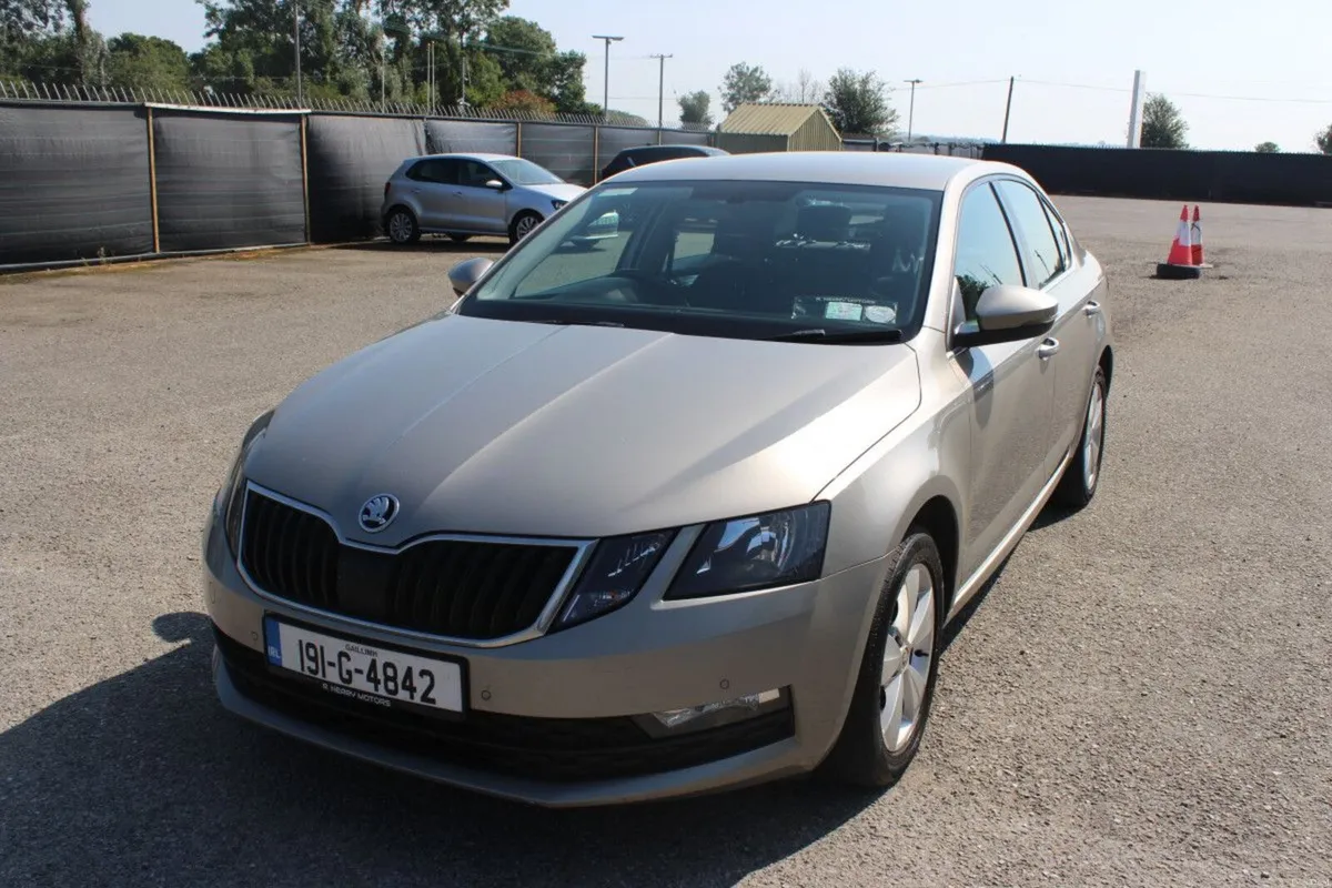 Skoda Octavia AMBITION 1.6TDI 115HP DSG(TENDER 26) - Image 1