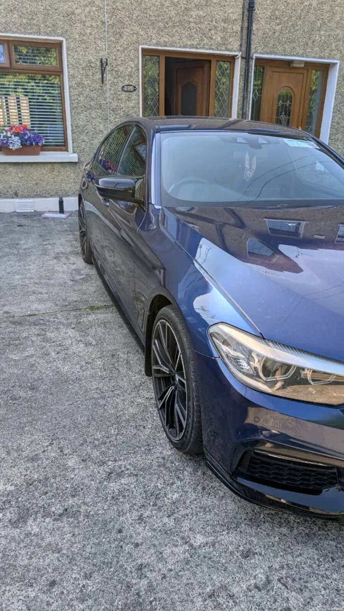 BMW 530E M-SPORT - Image 2
