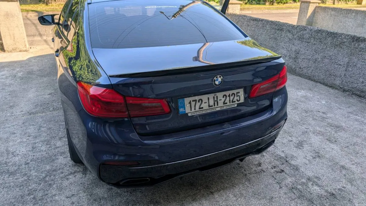 BMW 530E M-SPORT - Image 4