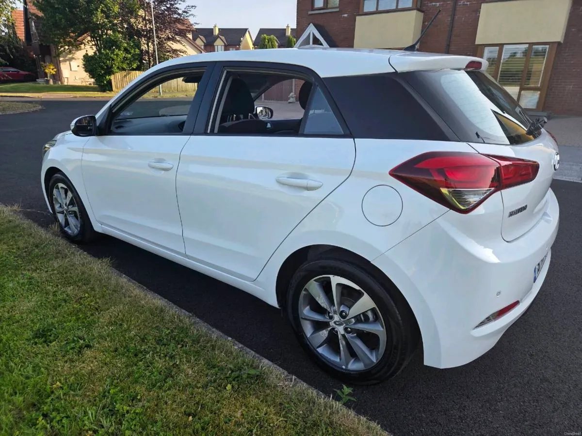 Hyundai i20 1 Year NCT - Image 4