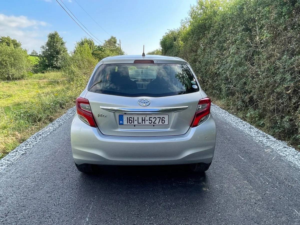 2016 Toyota Vitz - Image 3