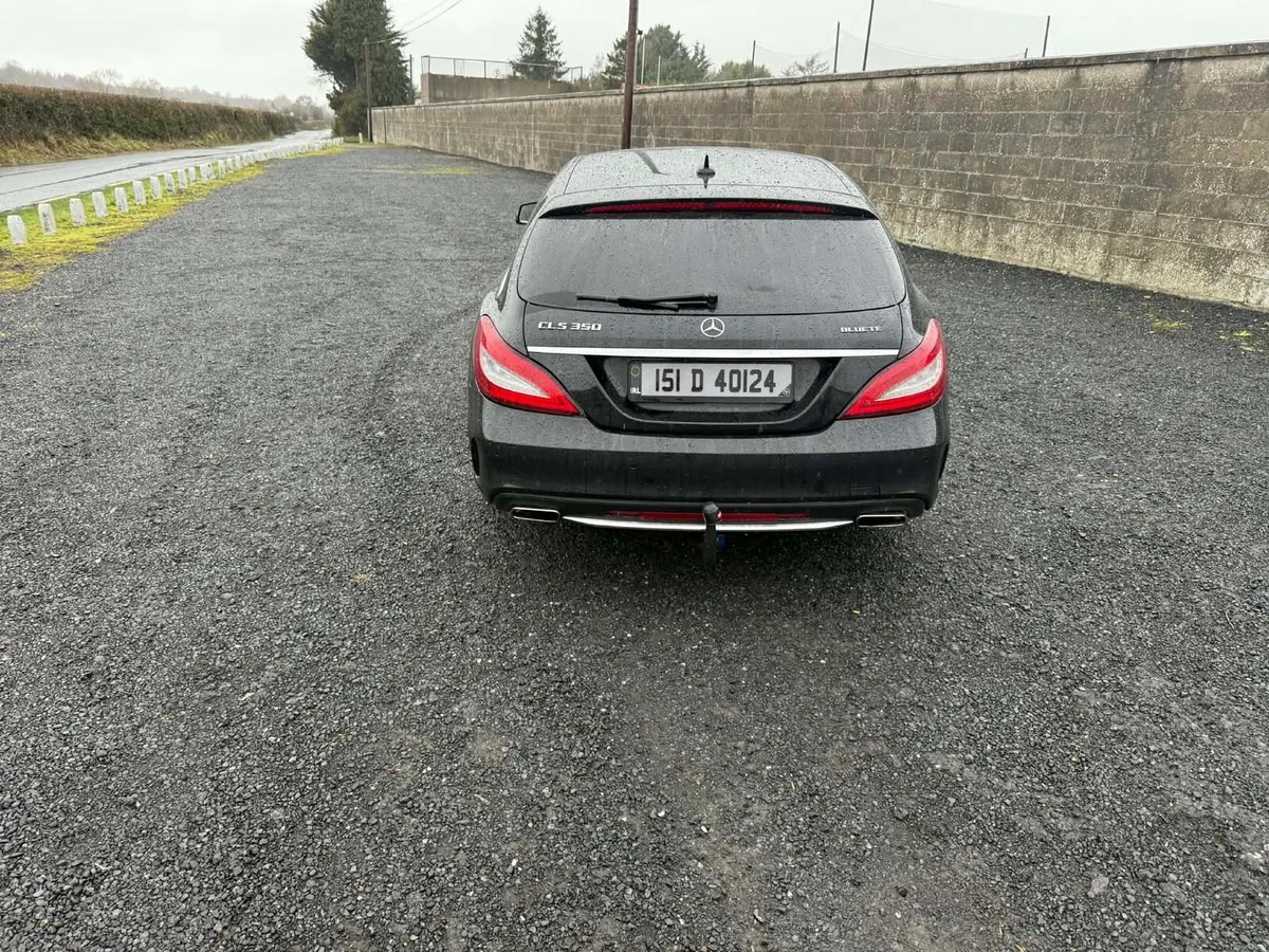 Mercedes CLS 3.0 2015 automatic - Image 2