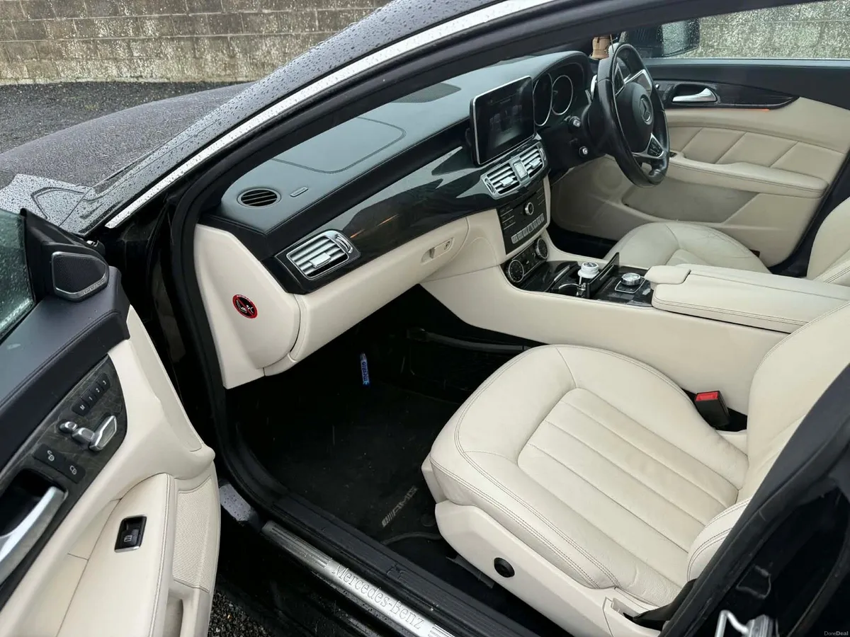 Mercedes CLS 3.0 2015 automatic - Image 4