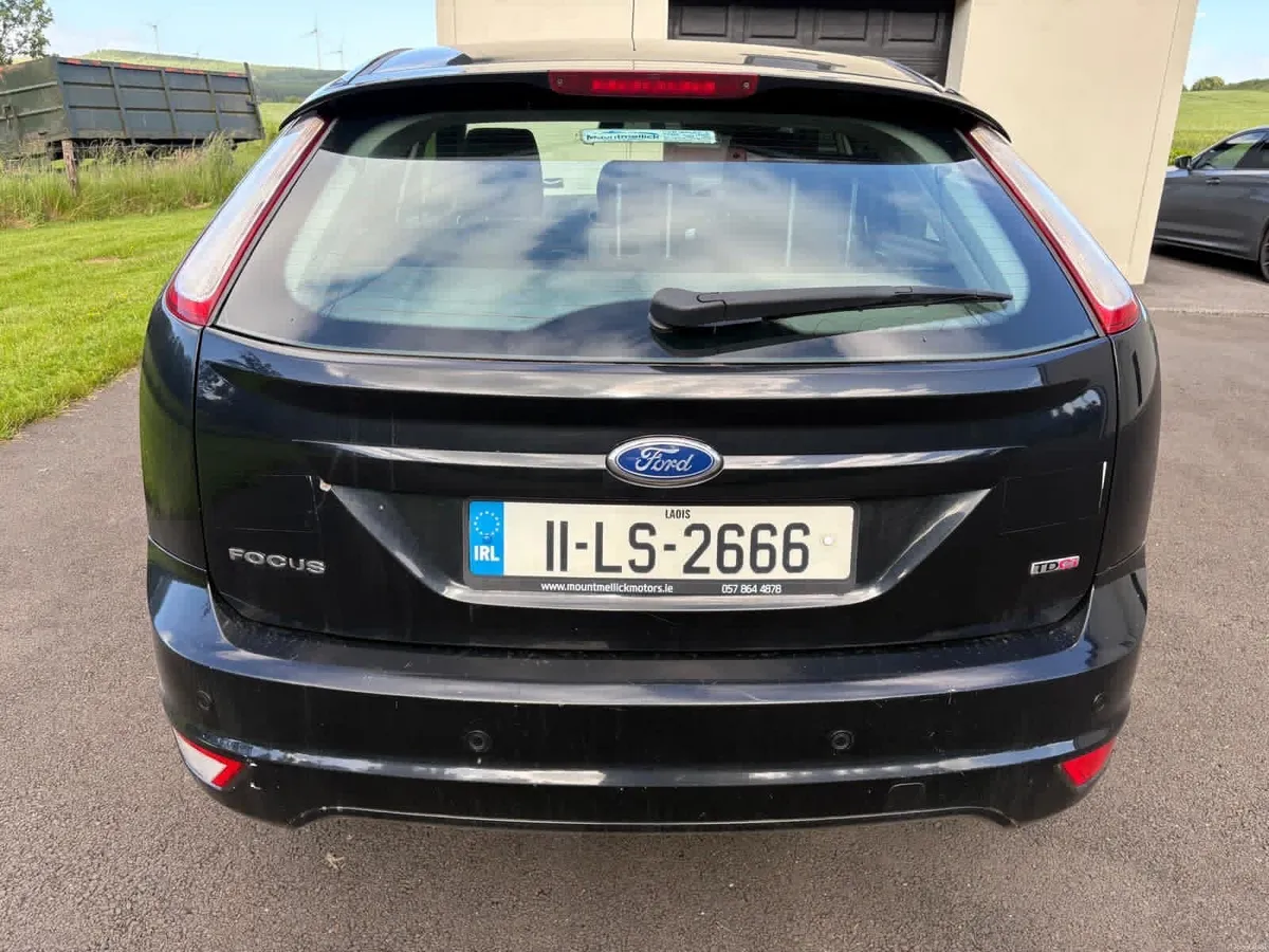 Ford Focus 2011 - Image 2