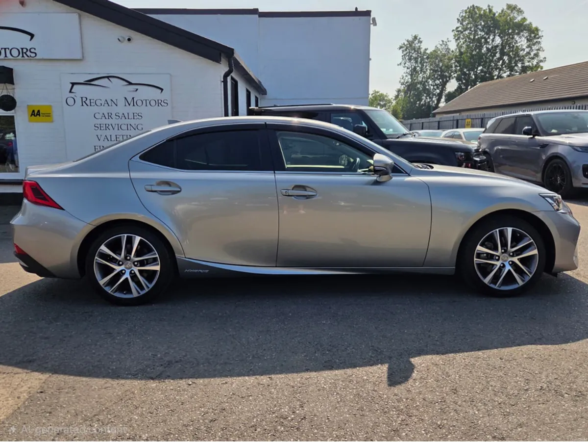 Lexus IS 2.5 HYBRID EXECUTIVE AUTO - Image 2