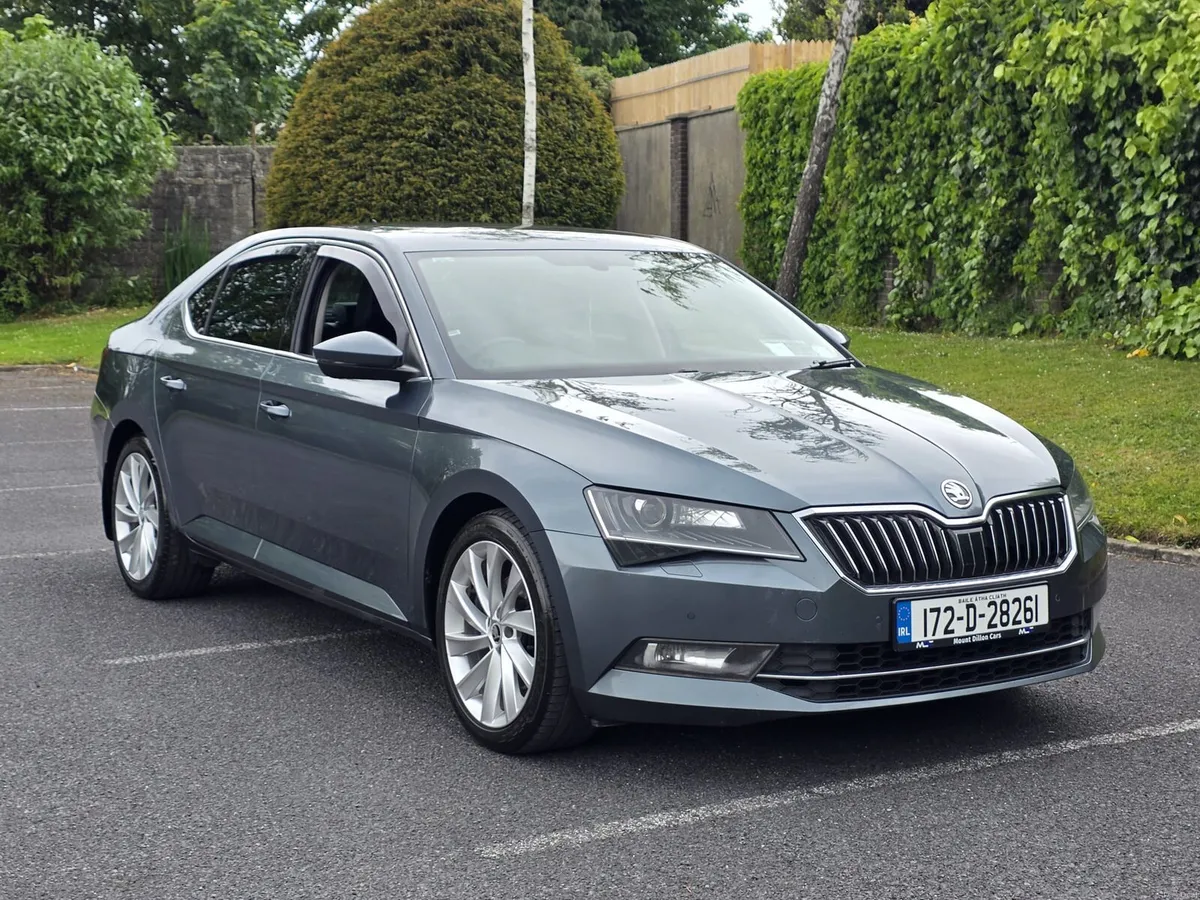 2017 Skoda Superb Exclusive Automatic - Image 2