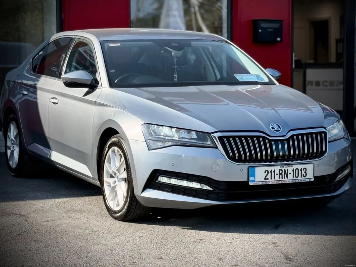Skoda Superb SE Technology 150PS // SAME DAY FINAN - Image 4