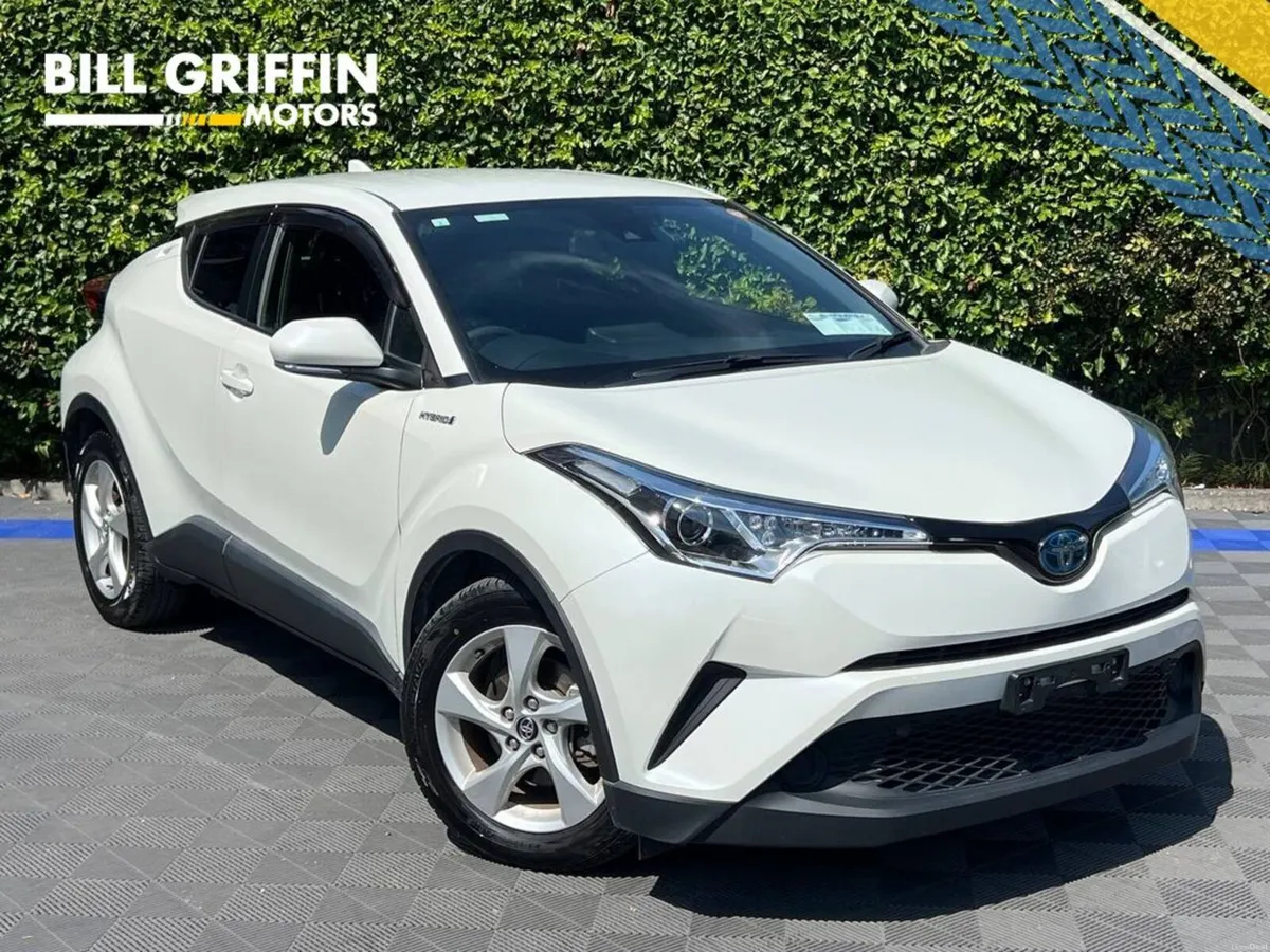 Toyota C-HR 1.8 HYBRID AUTO // REVERSE CAMERA // A - Image 1