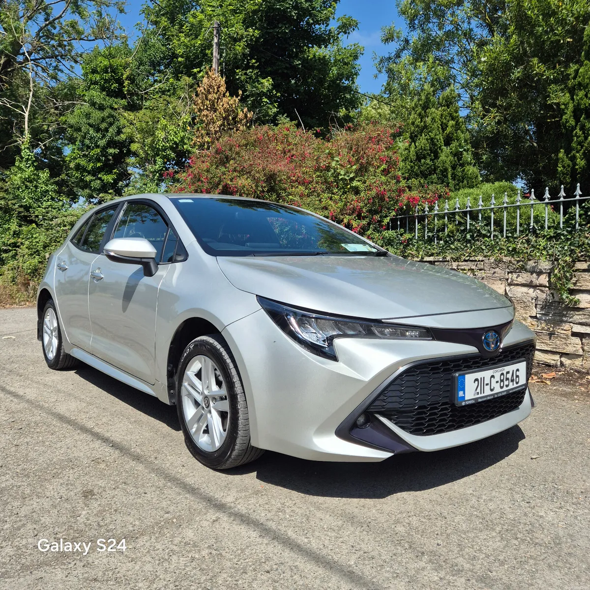 Toyota Corolla 2021 1.8 petrol hybrid - Image 1