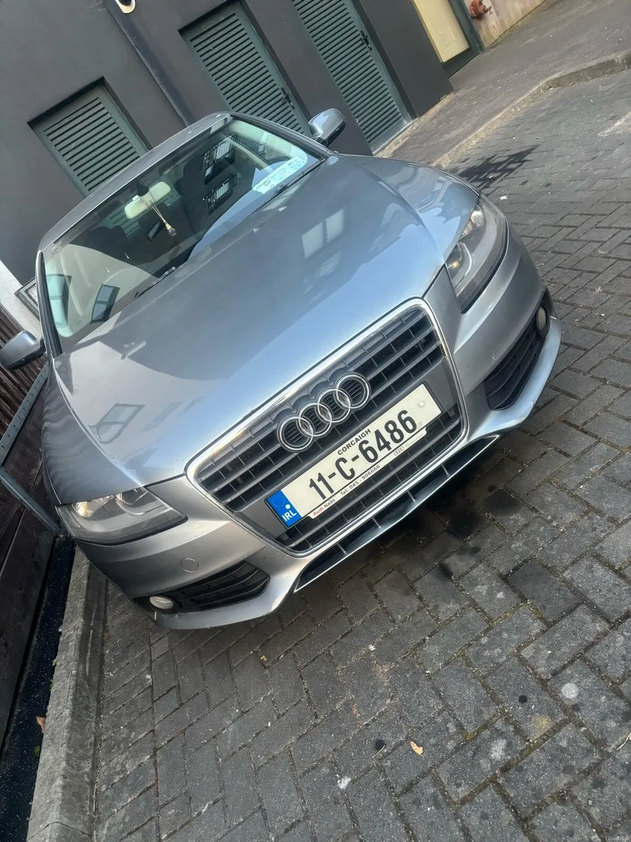Audi a4 B8 2011 - Image 1