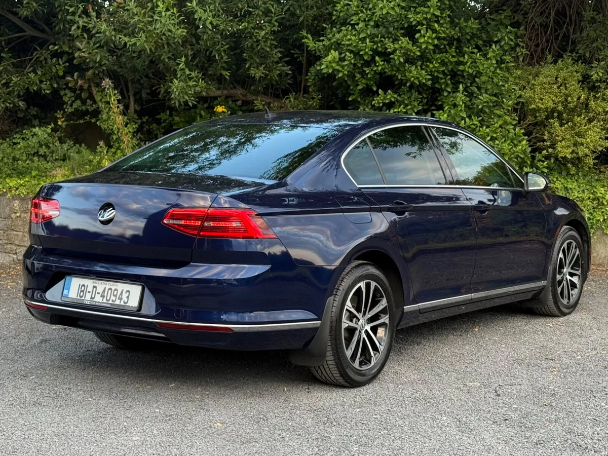 VW Passat Highline (Low Mileage Petrol) - Image 3