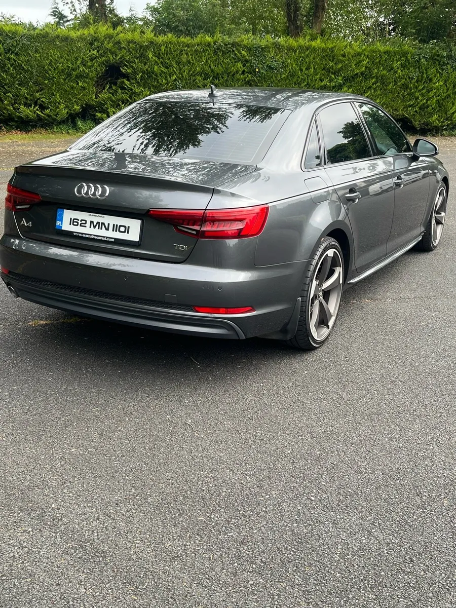 **Audi A4 S-Line** - Image 4