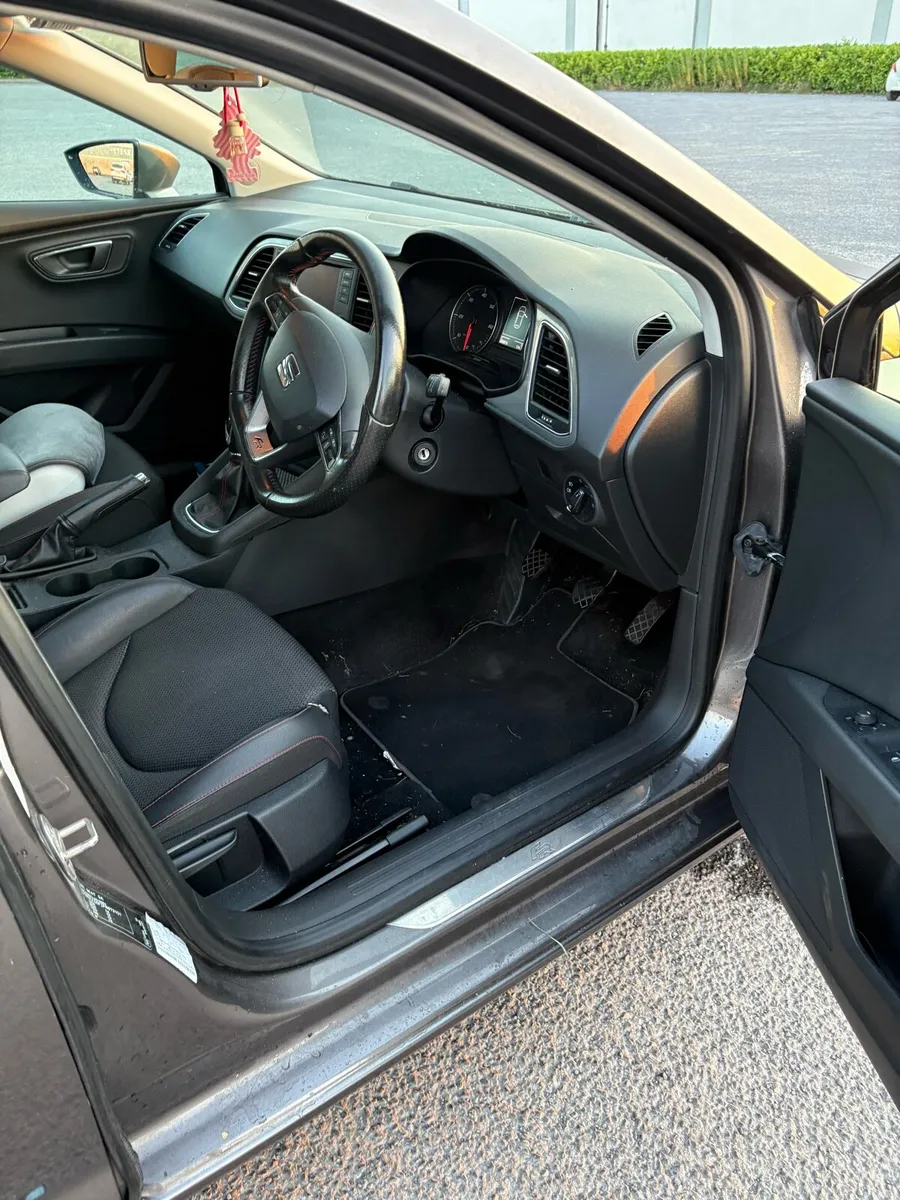 Seat Leon FR 150bhp - Image 6