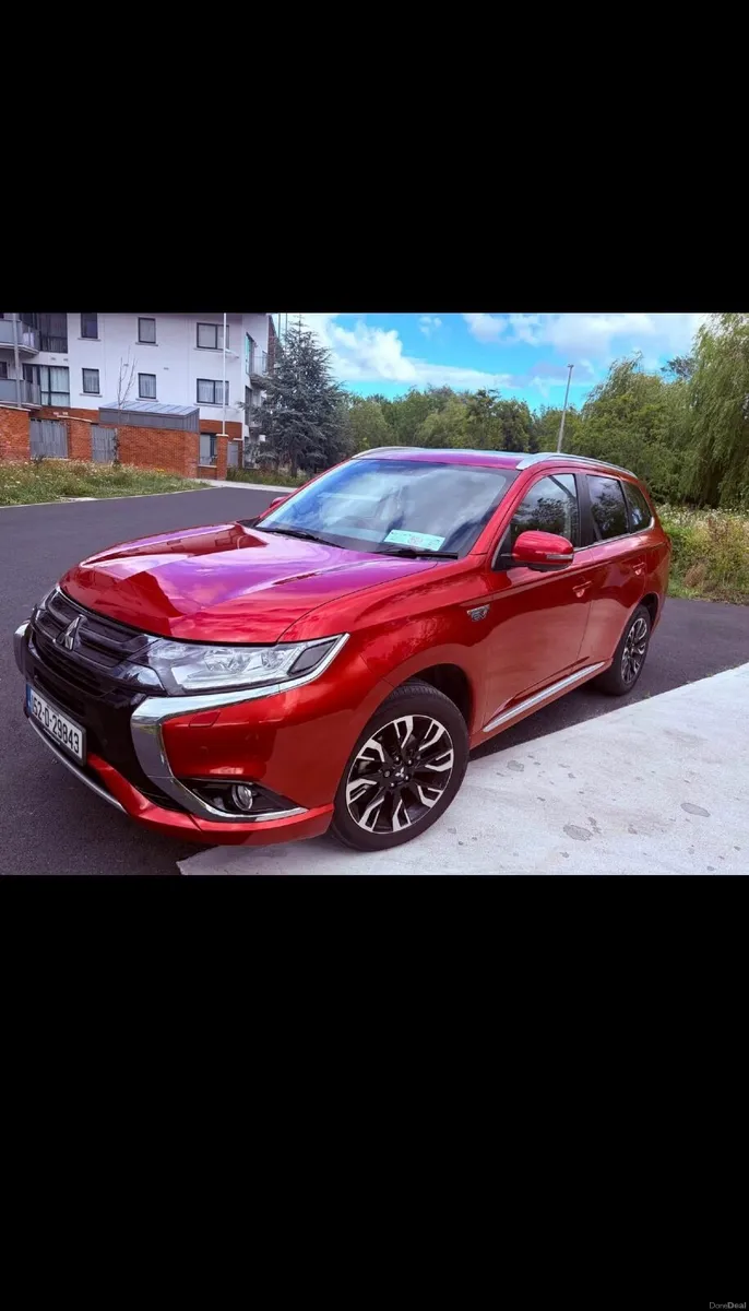 Mitsubishi Outlander 2015 - Image 1