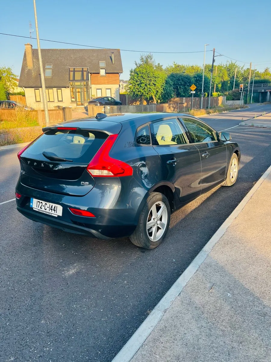 2017 Volvo V40 D2 Momentum 2.0 Diesel NCT 2027 - Image 5