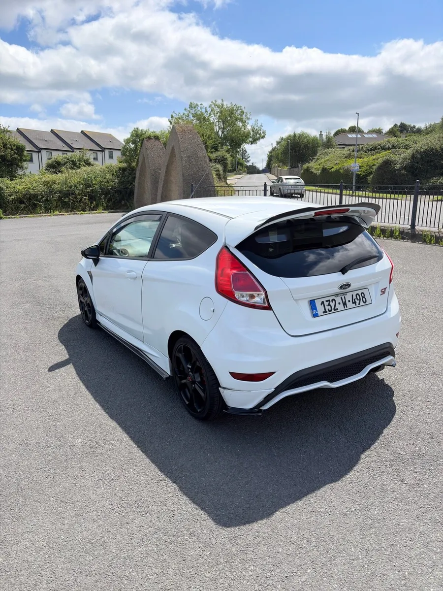 Ford fiesta st - Image 2