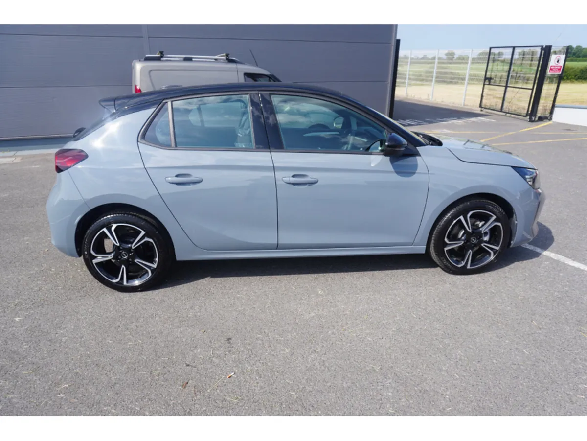 Opel Corsa GS - Image 2