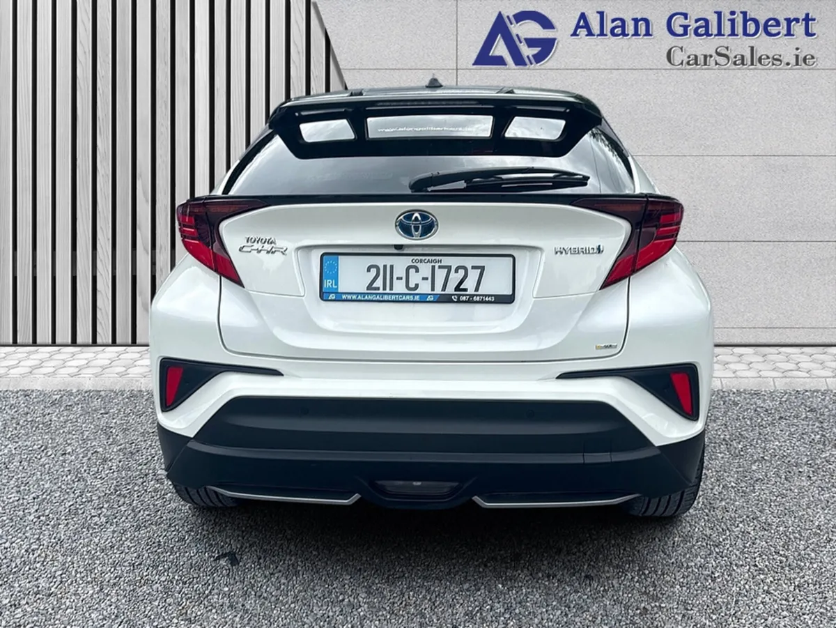 Toyota C-HR 1.8 HYBRID SOL TOP SPEC - Image 6