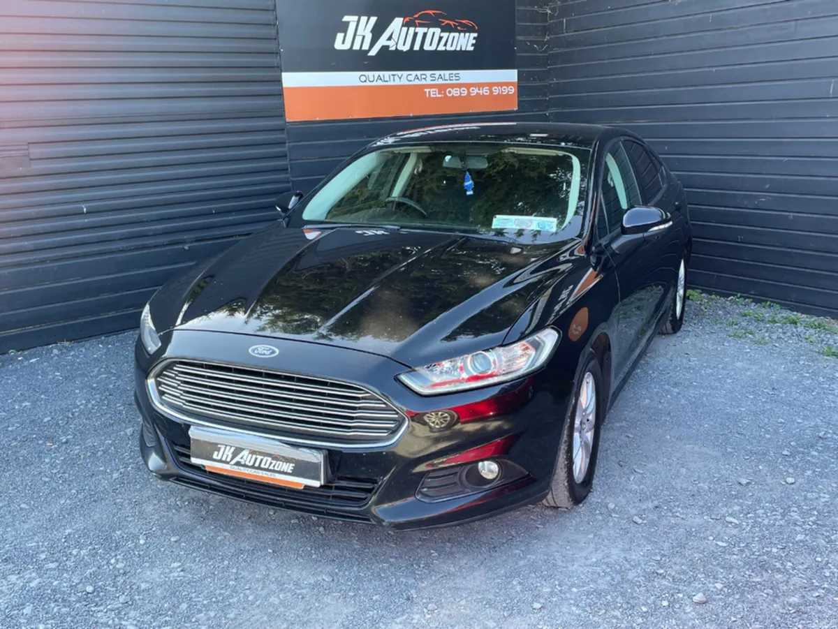 Ford Mondeo ZETEC 1.6 TDCI 115PS 4DR - Image 3