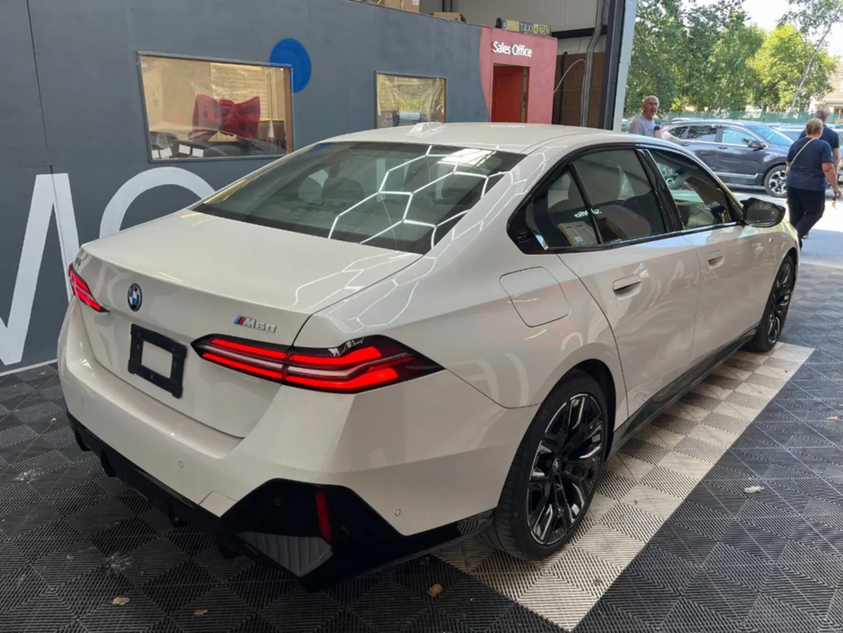 BMW i5 2024 BMW I5 M60 XDRIVE AUTOMATIC / CRUISE C - Image 2