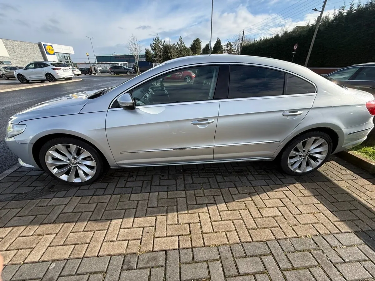 Volkswagen Passat CC - Image 6