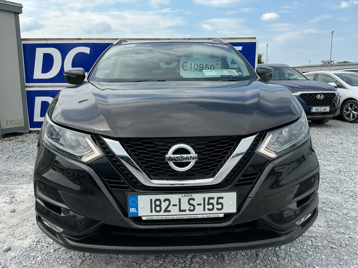 2018 NISSAN QASHQAI 1.2 PETROL PANORAMIC ROOF - Image 3