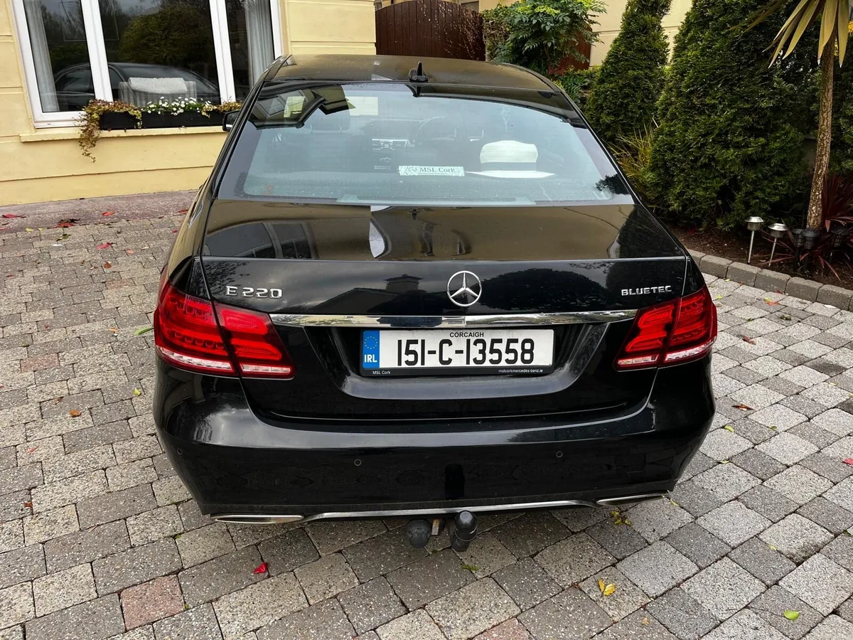 2015 Mercedes E220 BLUETEC Automatic - Image 2