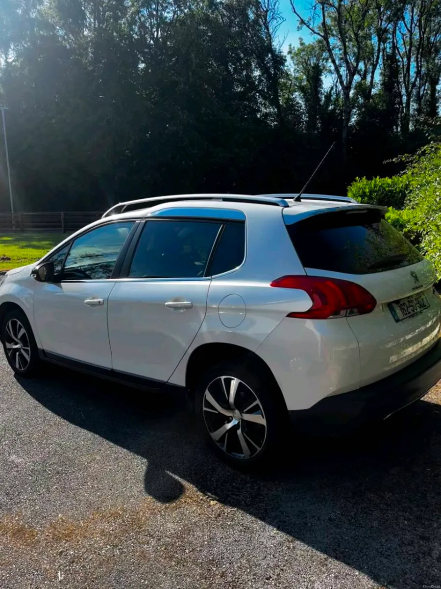 162 Peugeot 2008 1.2 Automatic - Image 4
