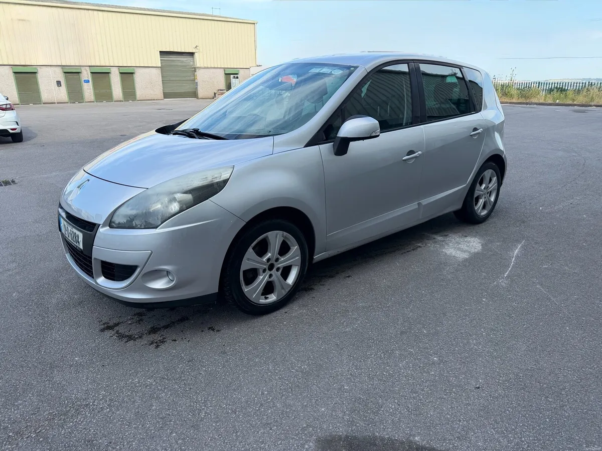 Renault Scenic 1.5dCi 110bhp (2012) - Image 2