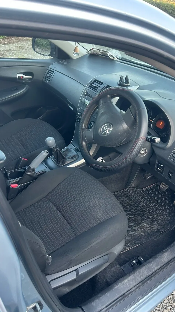 Toyota Corolla 2008 – 1.4 Petrol, Manual - Image 4