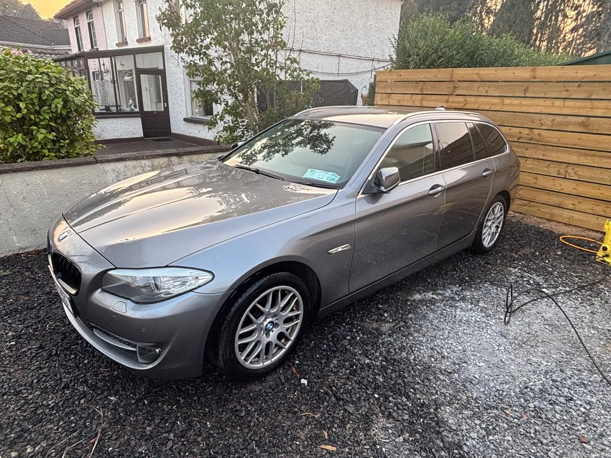 BMW 520d - Image 1
