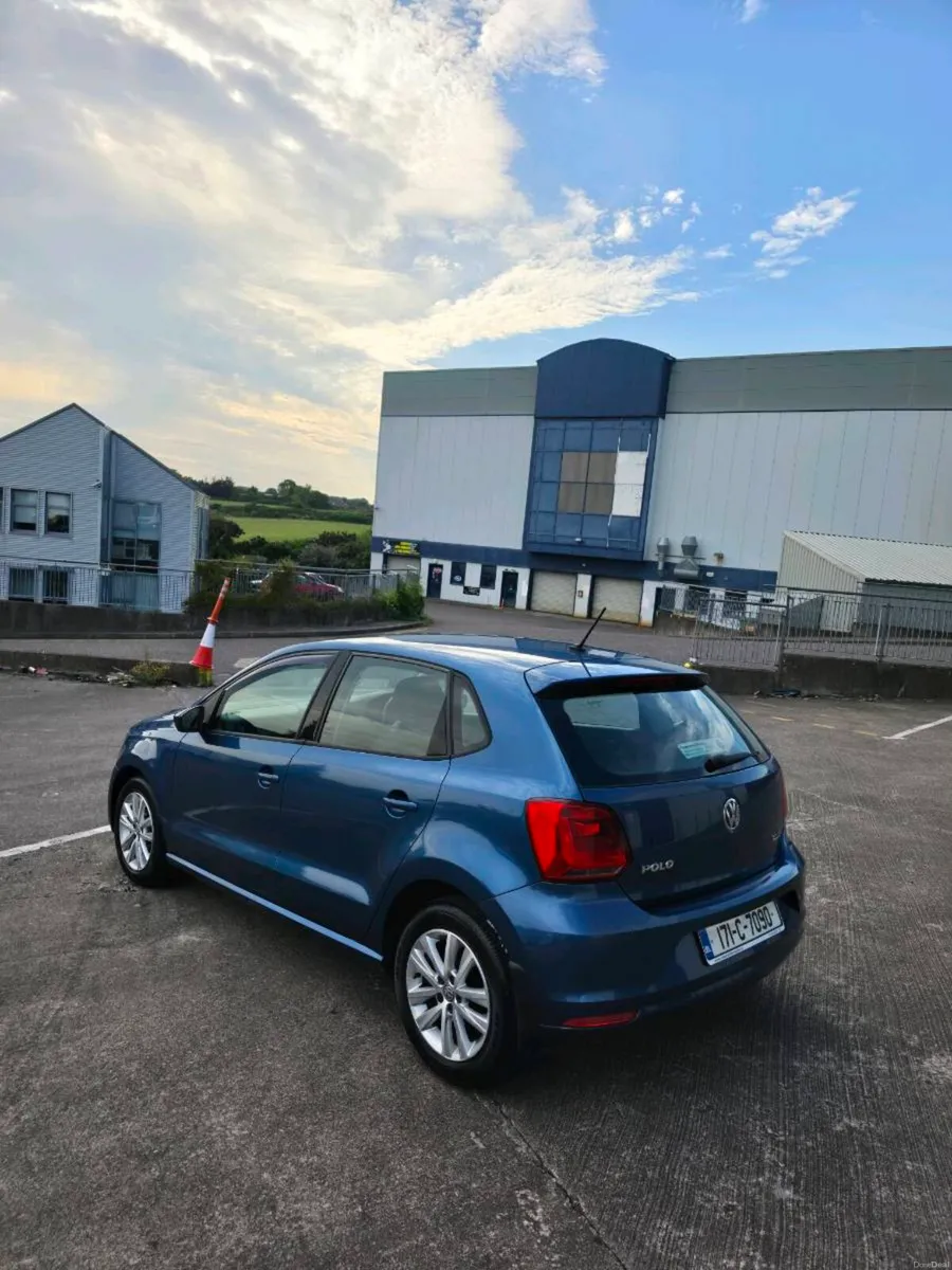 2017 Volkswagen Polo Trendline - Image 4