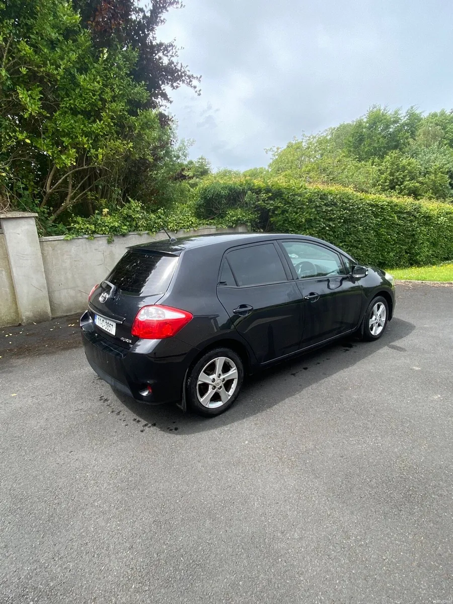 Car - Image 4