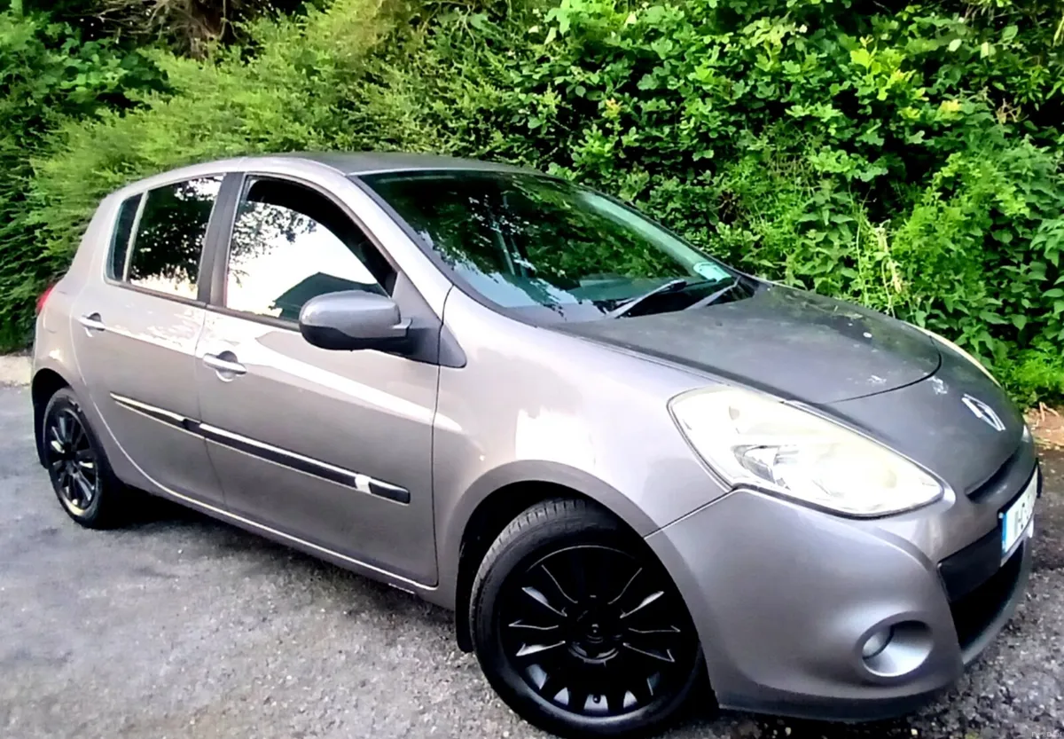 11 Renault Clio 1.5dci Nct & Tax 4 27 - Image 2