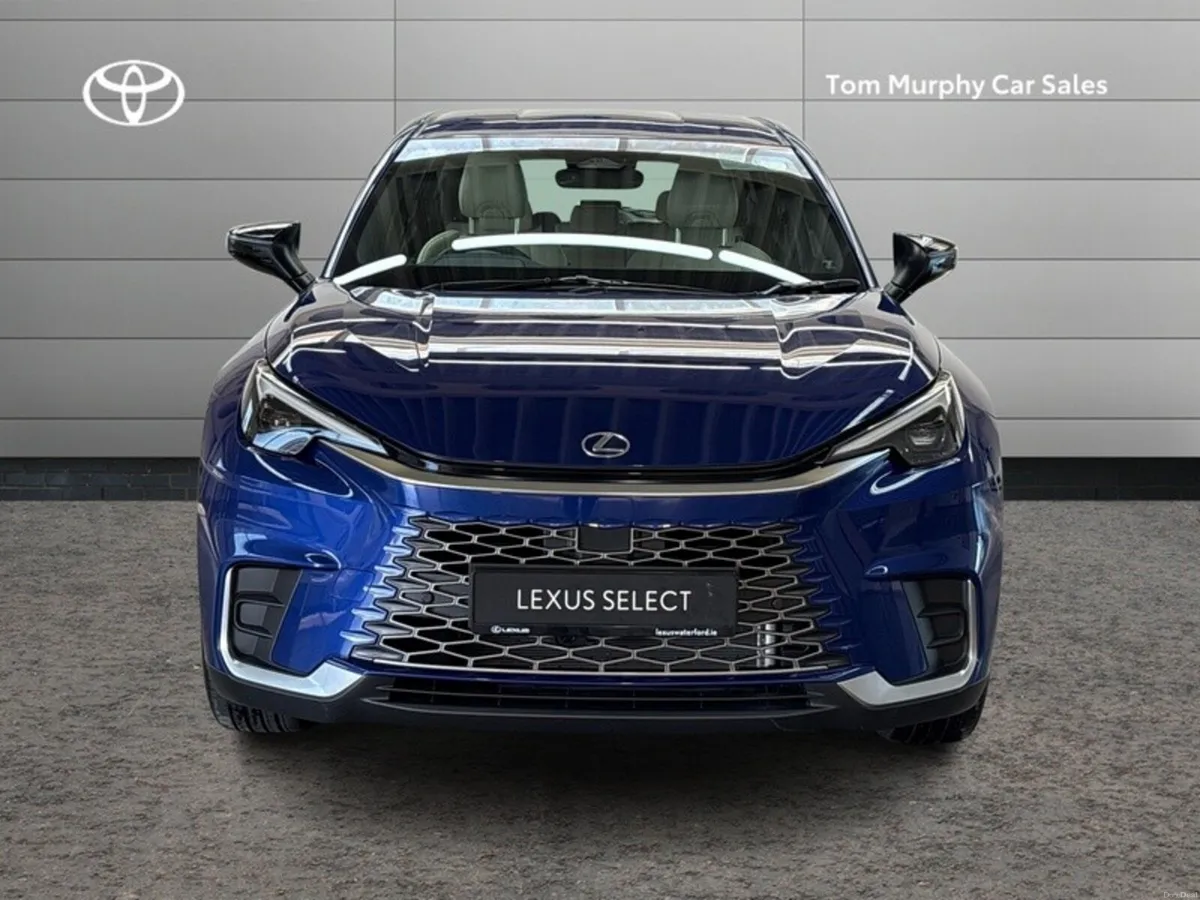 Lexus LBX LBX ELEGANT - Ex Management Vehicle - Image 5
