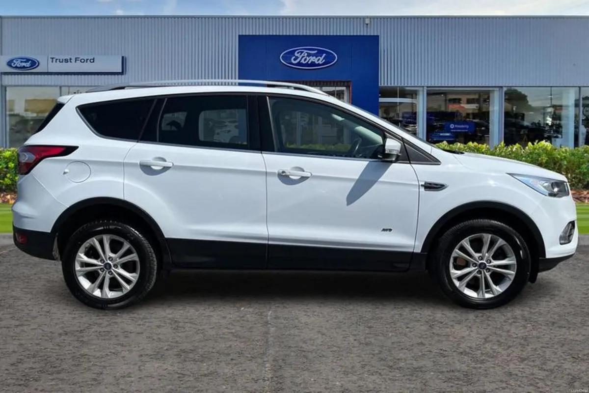 Ford Kuga Titanium Edition - Image 3