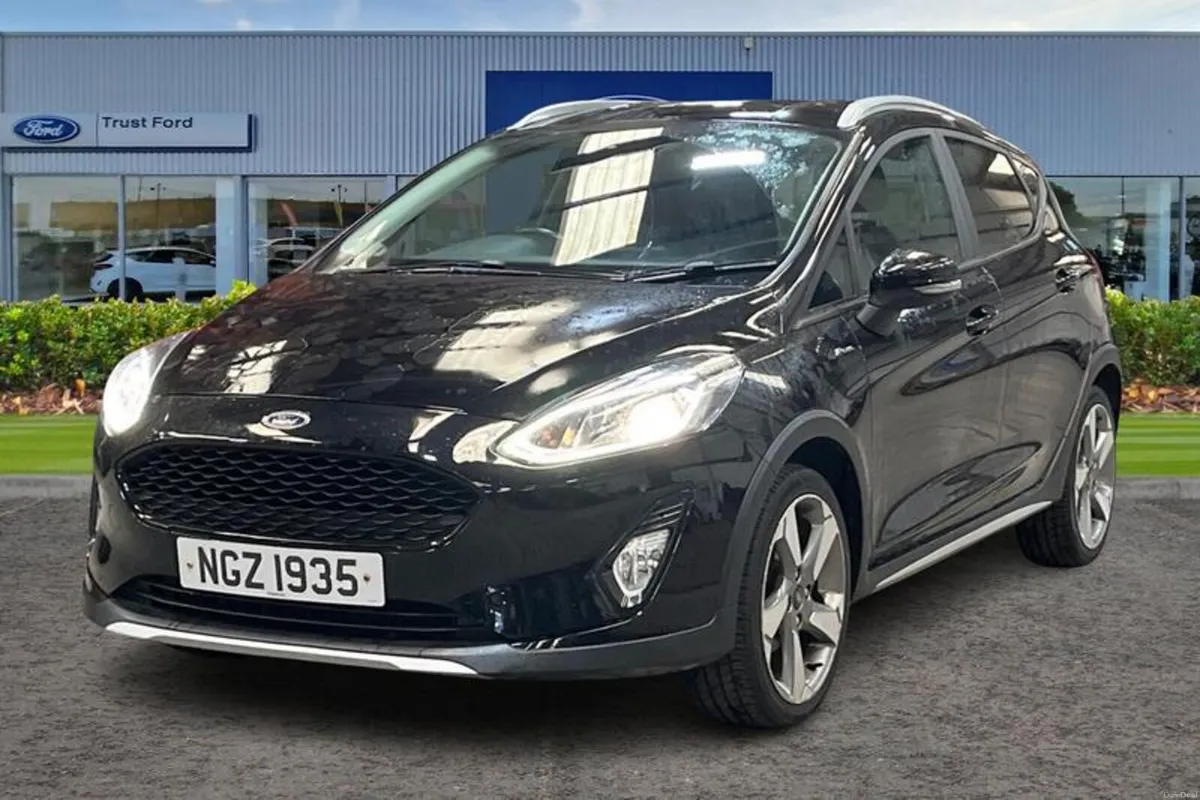 Ford Fiesta 1.0 EcoBoost Active 1 5dr- Apple Car P - Image 5